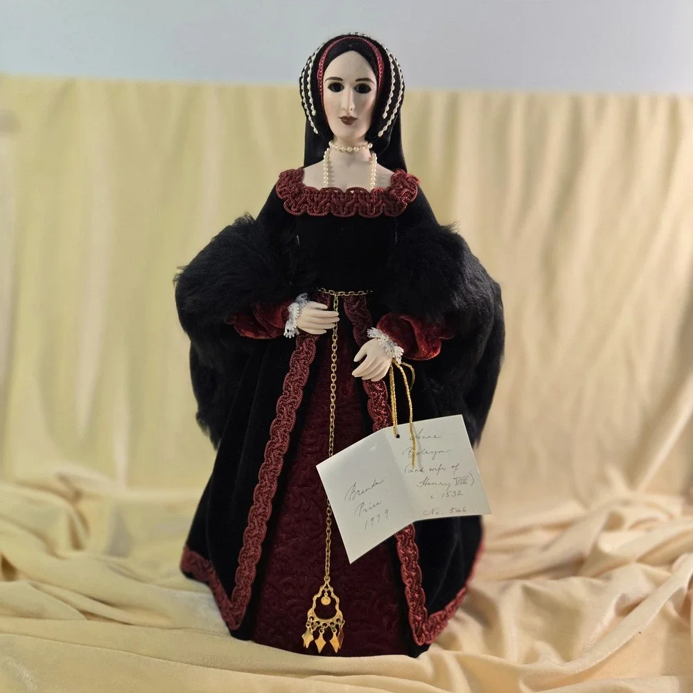 Anne Boleyn Brenda Price Royal Heritage Doll w/ Box 1999 #546 RARE